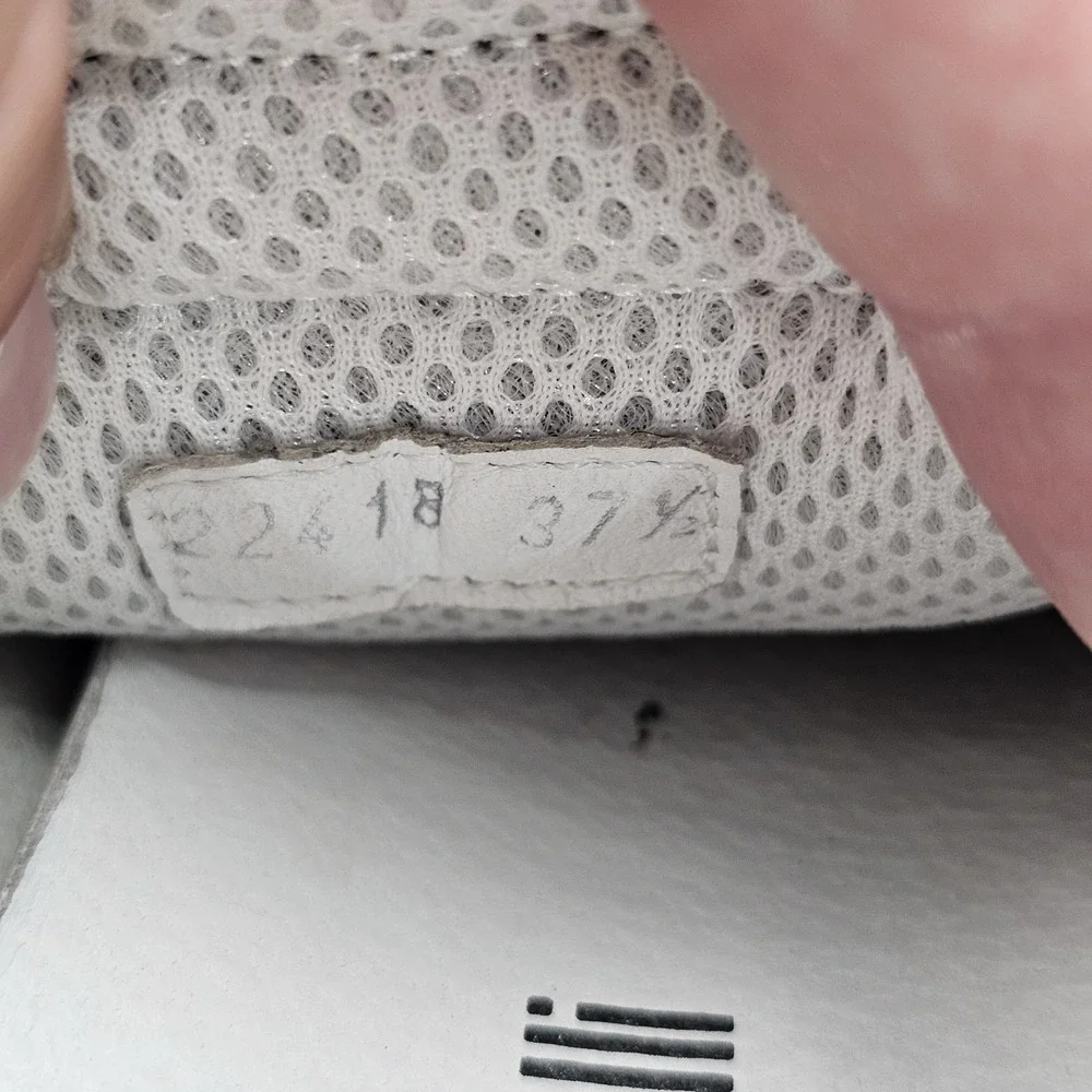 Roberto Cavalli Women's Size 37.5 EU 7.5 US RC Logo White Leather Sneakers READ